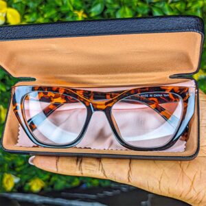 Lunettes CrystalLook 13 + Boîte de rangement et mouchoir de nettoyage offert