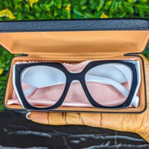 Lunettes CrystalLook 15 + Boîte de rangement et mouchoir de nettoyage offert