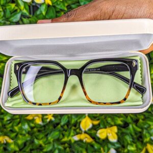 Lunettes CrystalLook 51 + Boîte de rangement et mouchoir de nettoyage offert