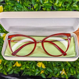 Lunettes CrystalLook 82 + Boîte de rangement et mouchoir de nettoyage offert