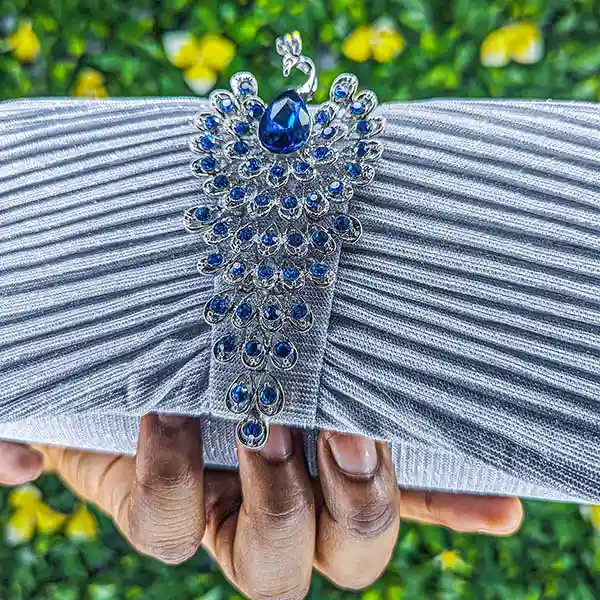 Sac / pochette de soirée paon argenté – Image 2