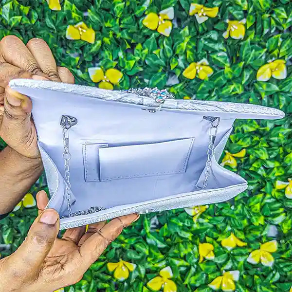 Sac / pochette de soirée paon argenté – Image 3