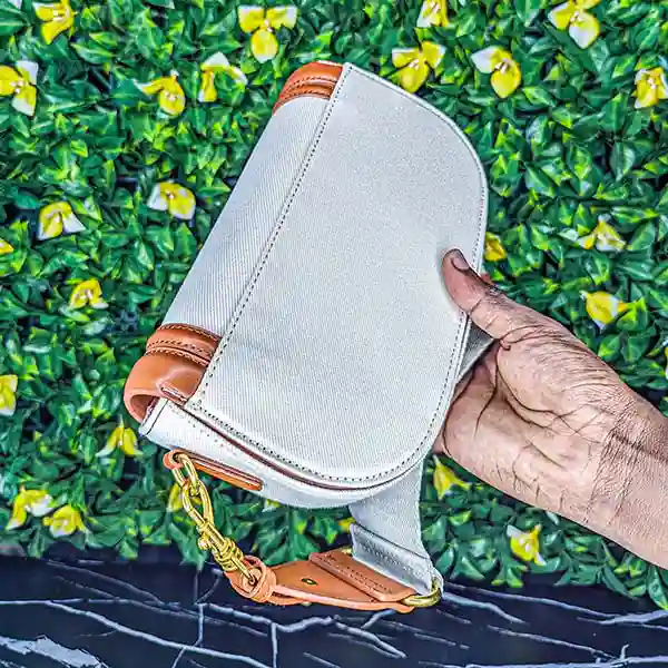 Sac crossbody Zara (marron et blanc) – Image 3