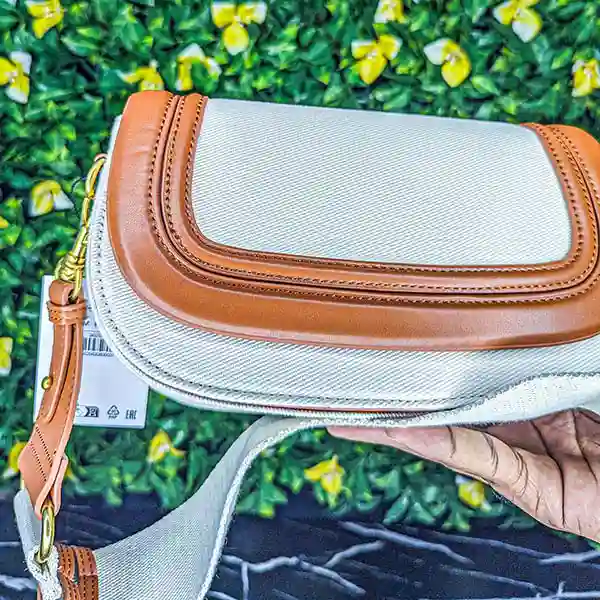 Sac crossbody Zara (marron et blanc) – Image 2